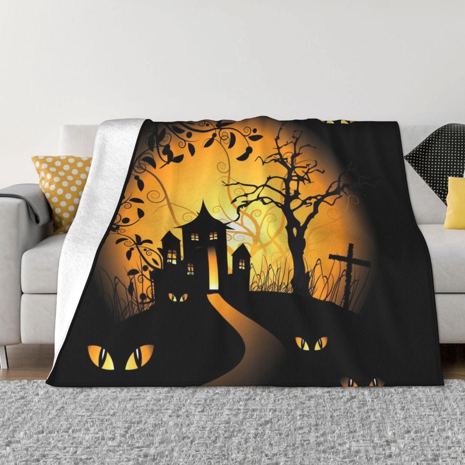Couverture Halloween en polaire douce pour frissonner de confort sur votre canapé