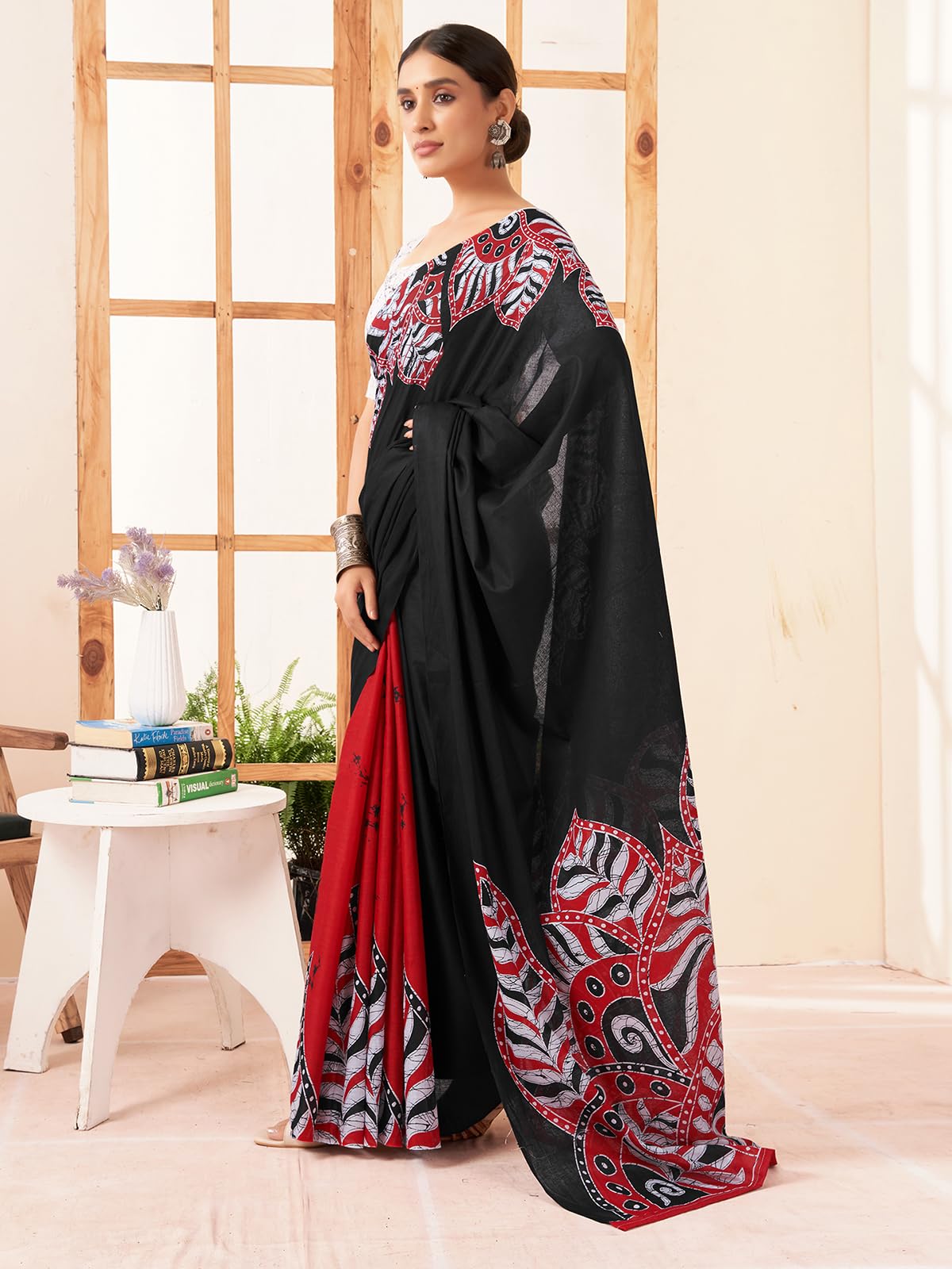 Satrani Women's Pure Cotton Printed Saree With Unstitched Blouse Piece (3884S370N_Black & Red)