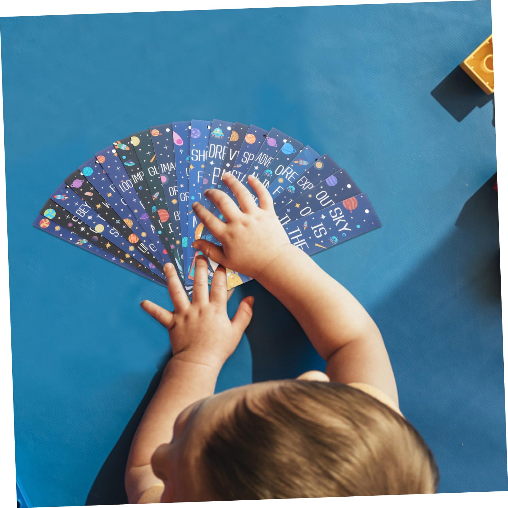 100piezas Marcapáginas De Espacio Para Niño Niña Encantos y Diseños De Dibujos Animados Accesorios Para Amantes Lectura Para Estudiantes y Fiestas Infantiles