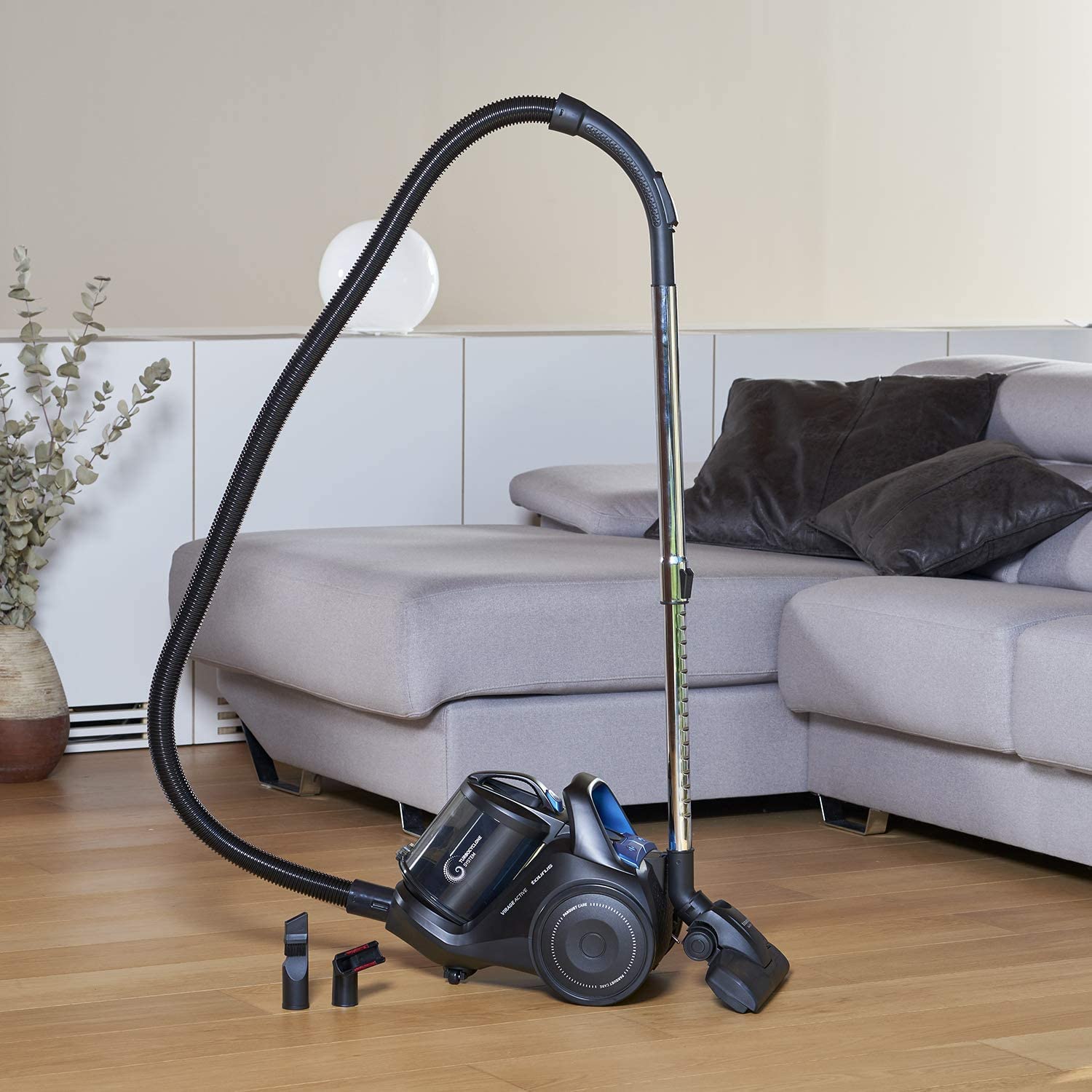 Suinga Aspiradora sin Bolsa Cilindrica | 800W | Capacidad 2L | Succión Potente y Eficiente | Diseño Compacto y Fácil de Usar para el Hogar