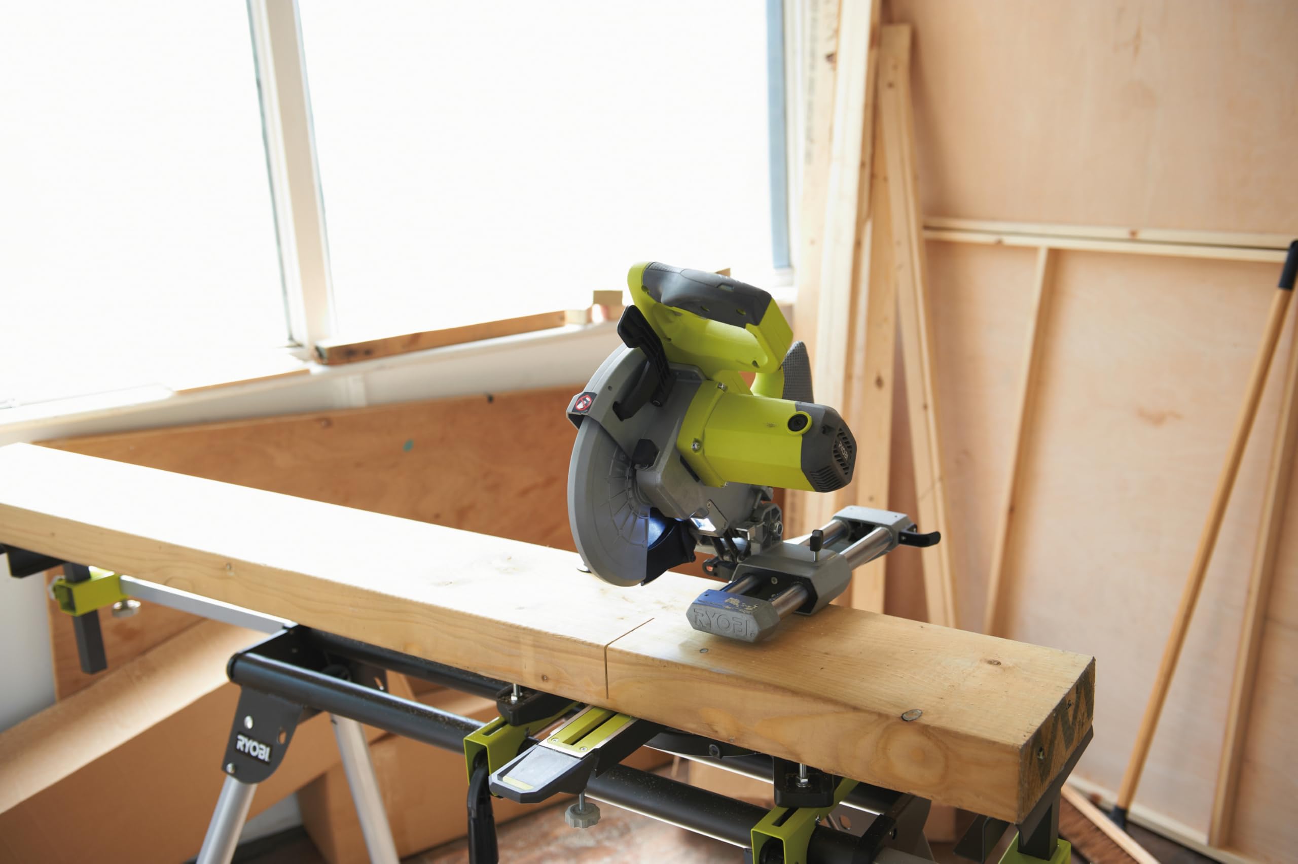 RYOBI Podstawa piły ukośnej RLS02, pasuje do piły ukośnej EMS254L, EMS216L, EMS190DCL, EMS2026SCLHG