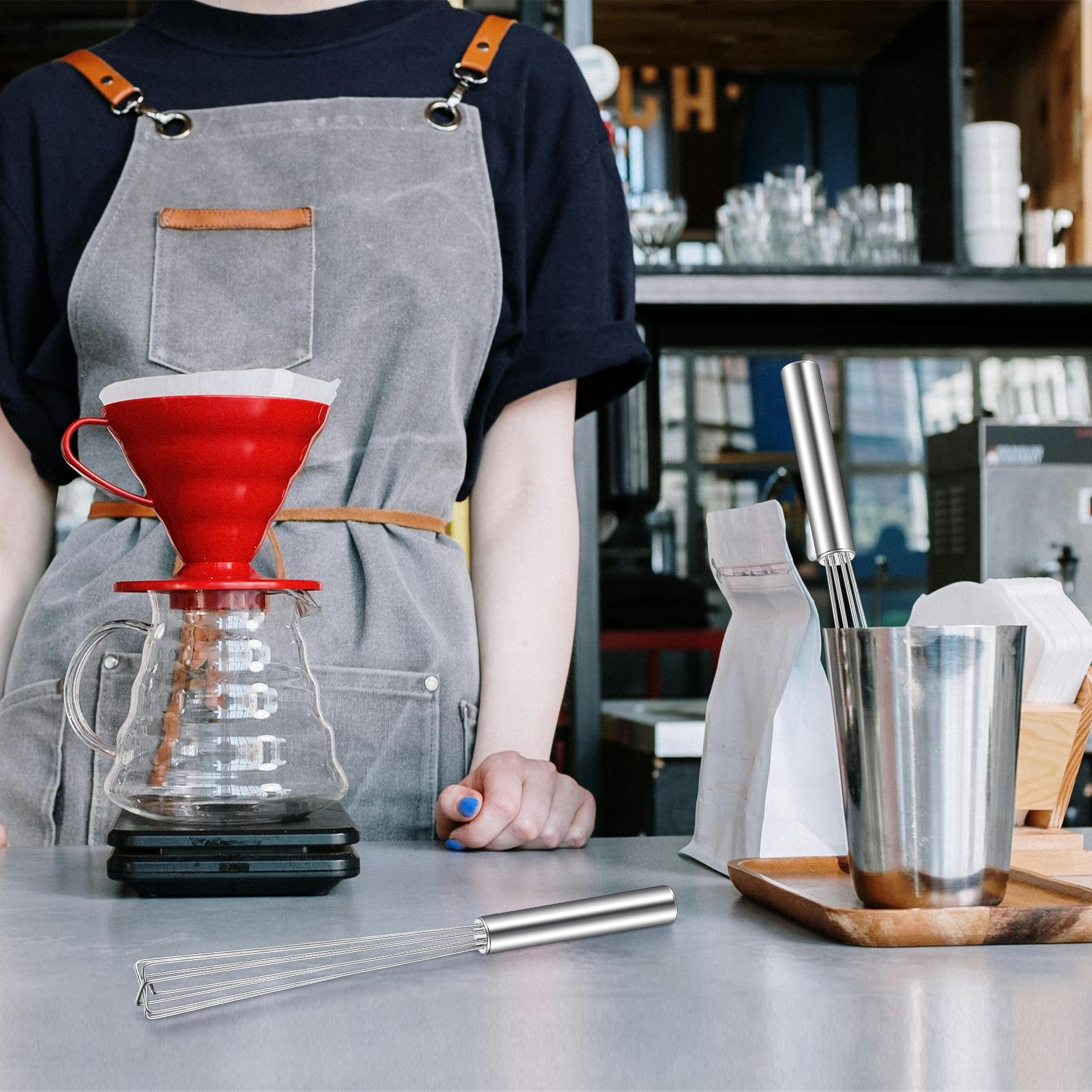 Baderke Paquete de 2 batidores de café espresso de mango largo de 10.6 pulgadas, diseño triangular de acero inoxidable, apto para café, leche de chocolate, proteína en polvo, herramienta de batidor de