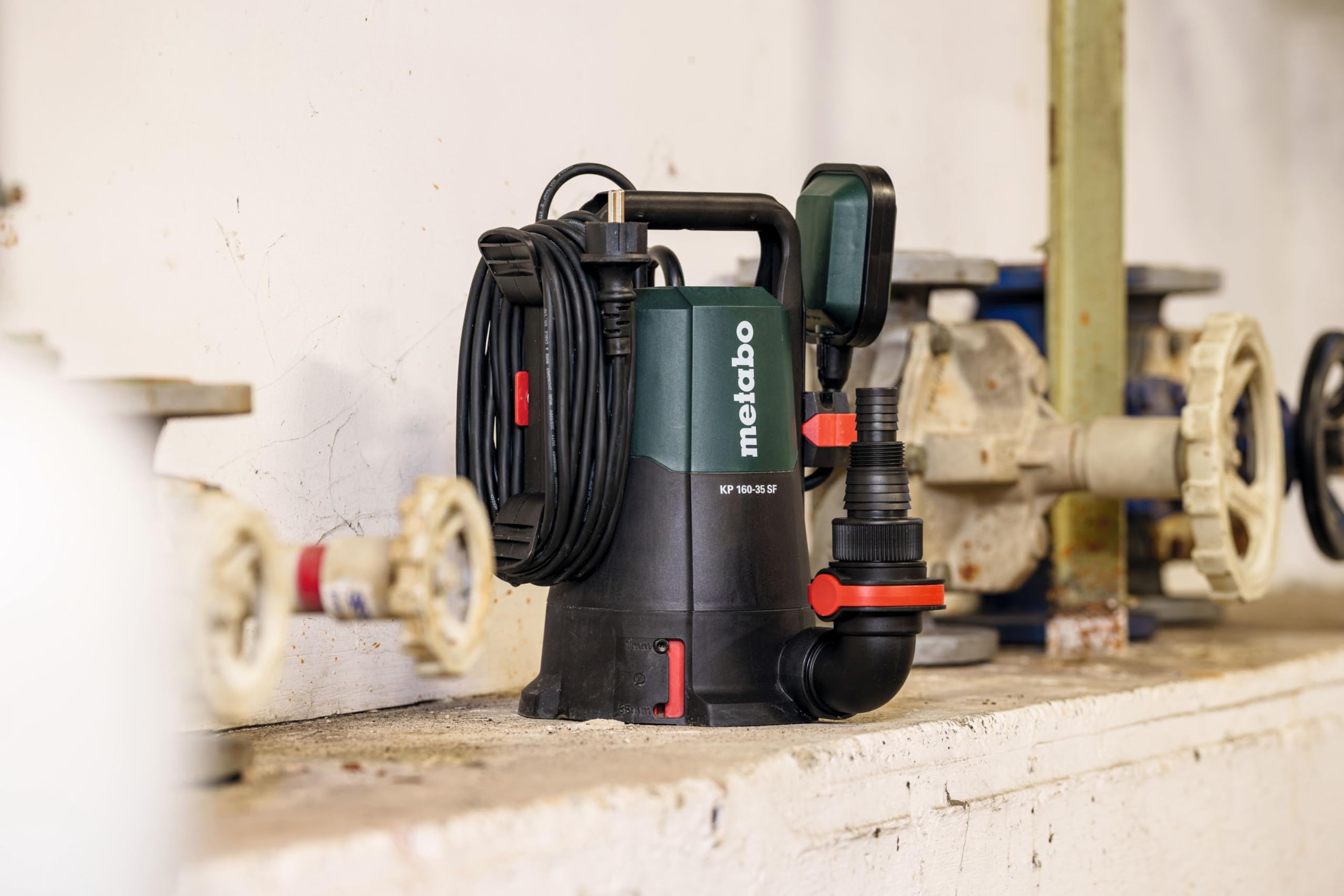 metabo Kombi‑Tauchpumpe KP 160‑35 SF - 500 W, 16.000 l/h, flachabsaugend bis 1 mm, Partikel bis 35 mm - Für Klar‑ & Schmutzwasser, Schwimmerschalter, Quick‑Anschluss, robustes Kunststoffgehäuse