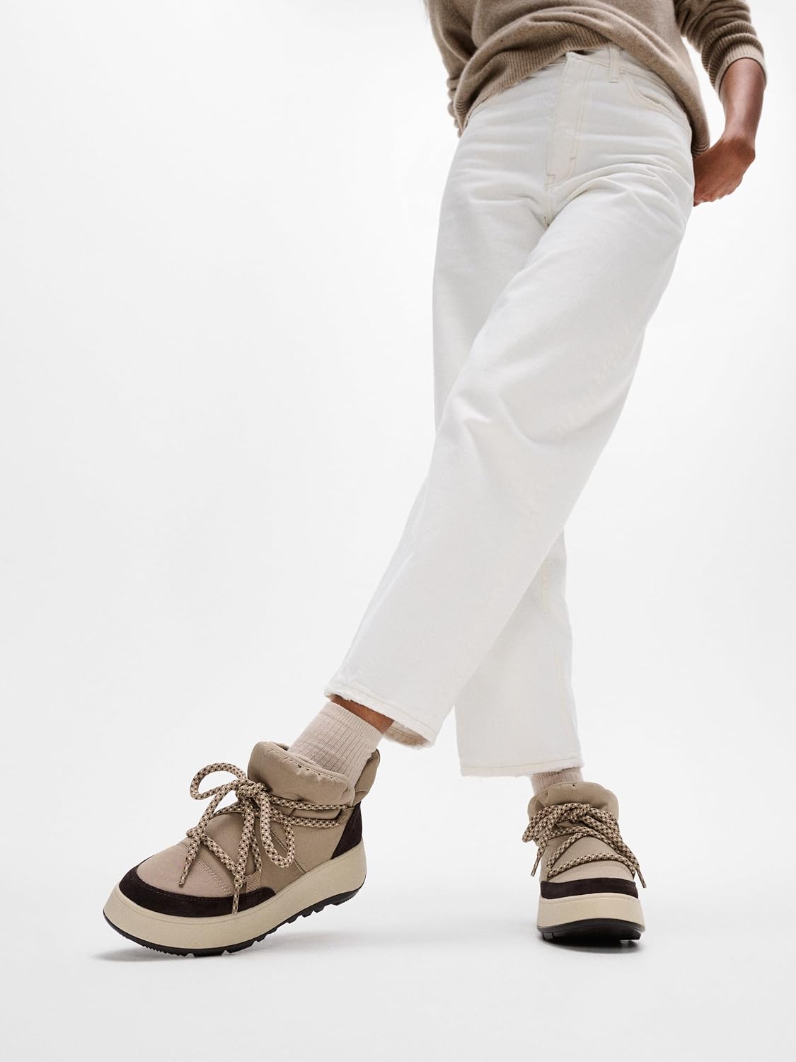 FitFlop F-Mode Water-Resistant Fleece-Lined Mesh Flatform Laced Booties
