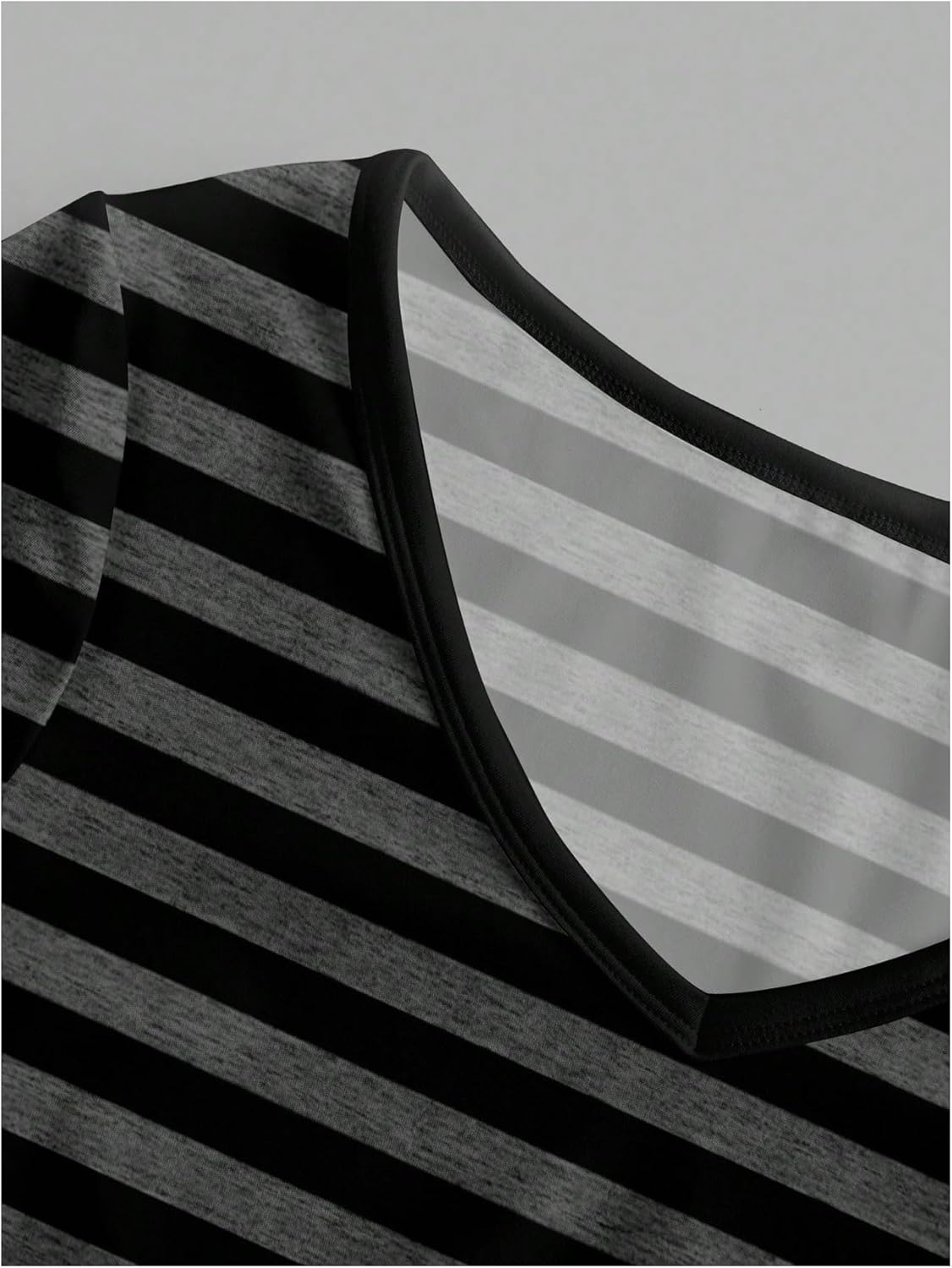 Women's Striped T Shirts Long Sleeve V Neck Y2K Tee Tops Retro Gothic Clothes - Image 5