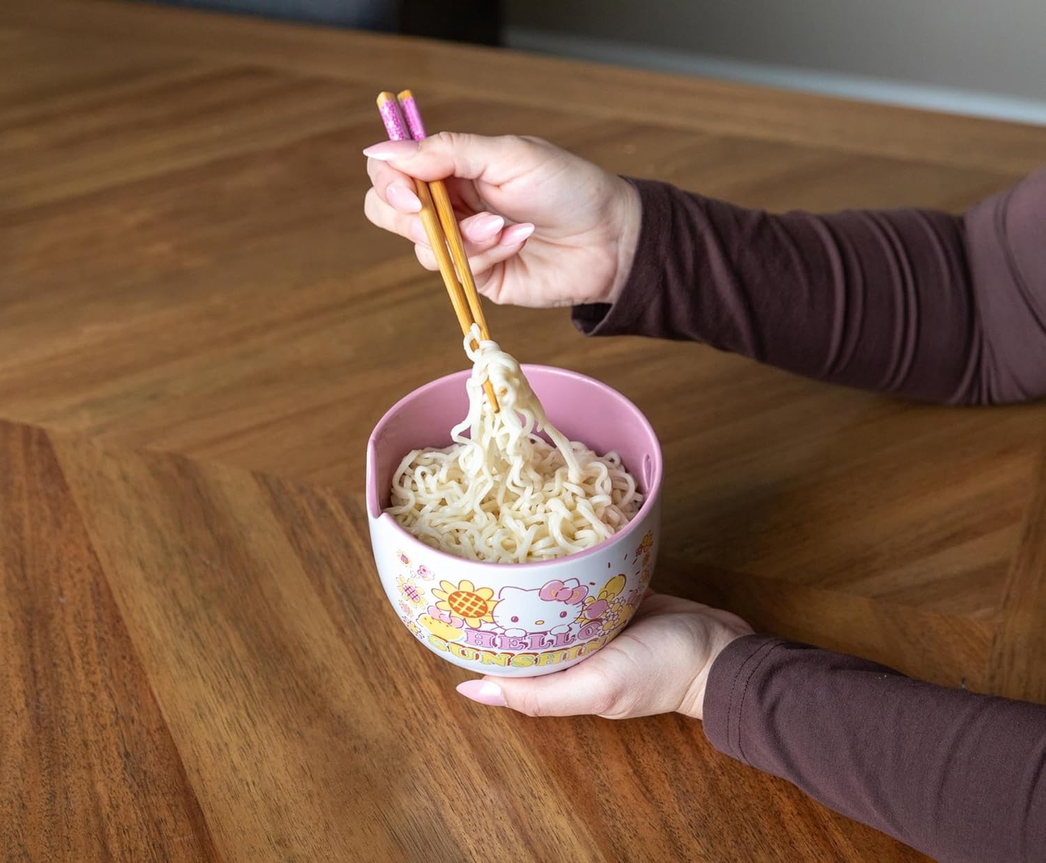 Silver Buffalo Sanrio Hello Kitty Hello Sunshine Ceramic Ramen Dinnerware Set | Includes 20-Ounce Noodle Bowl and Wooden Chopsticks