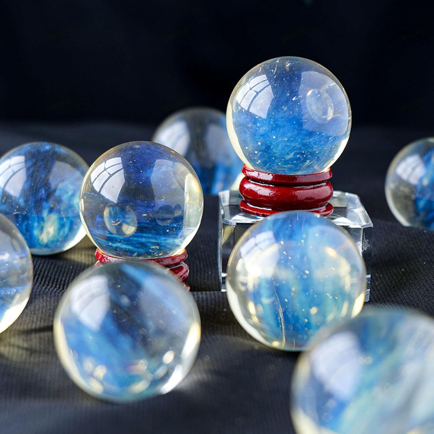 Crystal Ball Quartz Crystal Sphere Crystal Gemstone Ball Divination Sphere Home Office Decorative Balls Feng Shui Ornament,90mm