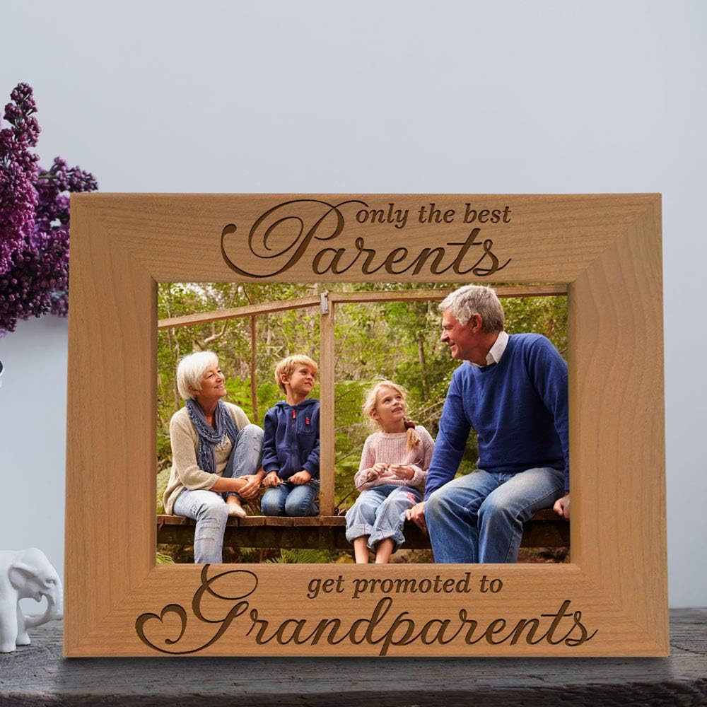 KATE POSH - Only The Best Parents get Promoted to Grandparents Picture Frame - Engraved Natural Wood Photo Frame - Grandma Gifts, Grandpa Gifts, for Grandparents (5x7-Horizontal)