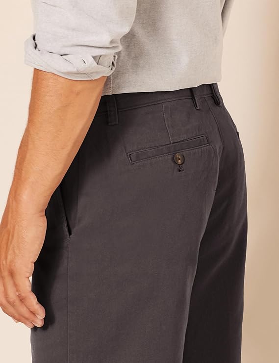 Amazon Essentials Men's Classic-Fit 9 Cotton Twill Chino Shorts with Button-Through Pockets