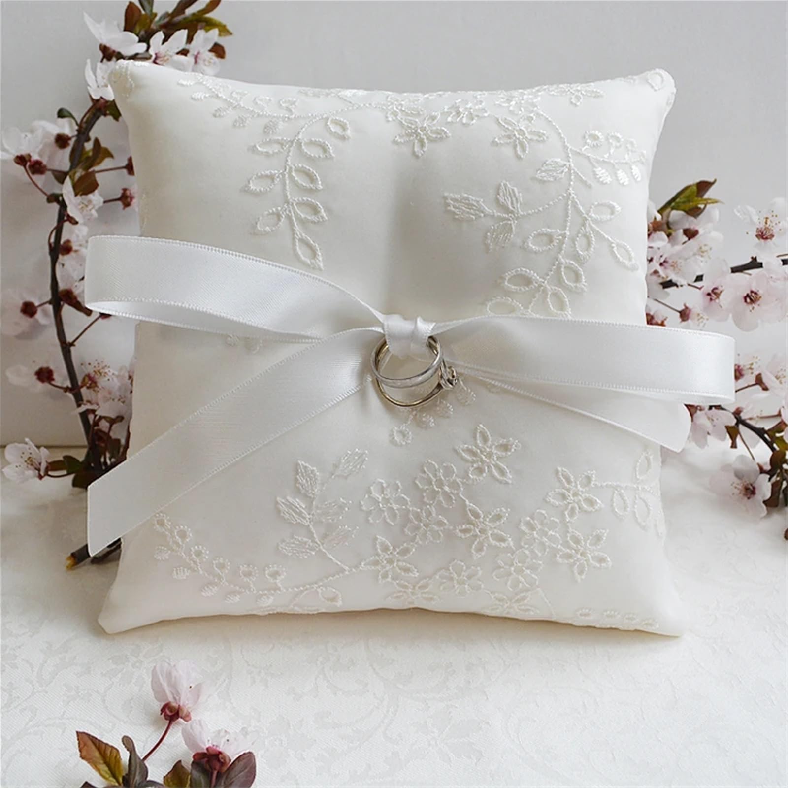 Hochzeit Ring Kissen Cushio Kreative Bestickte Braut Nadelkissen Ringe Party Dekoration Lieferungen Für die Hochzeitszeremonie(18x18cm)