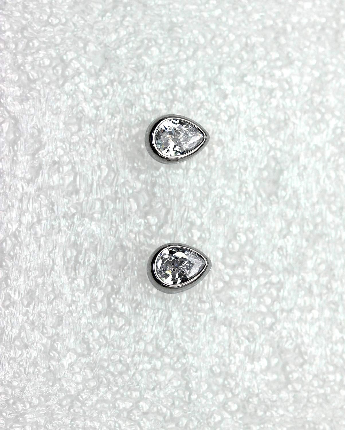 Faship Gorgeous Cubic Zirconia CZ Crystal Floral Necklace Earrings Set