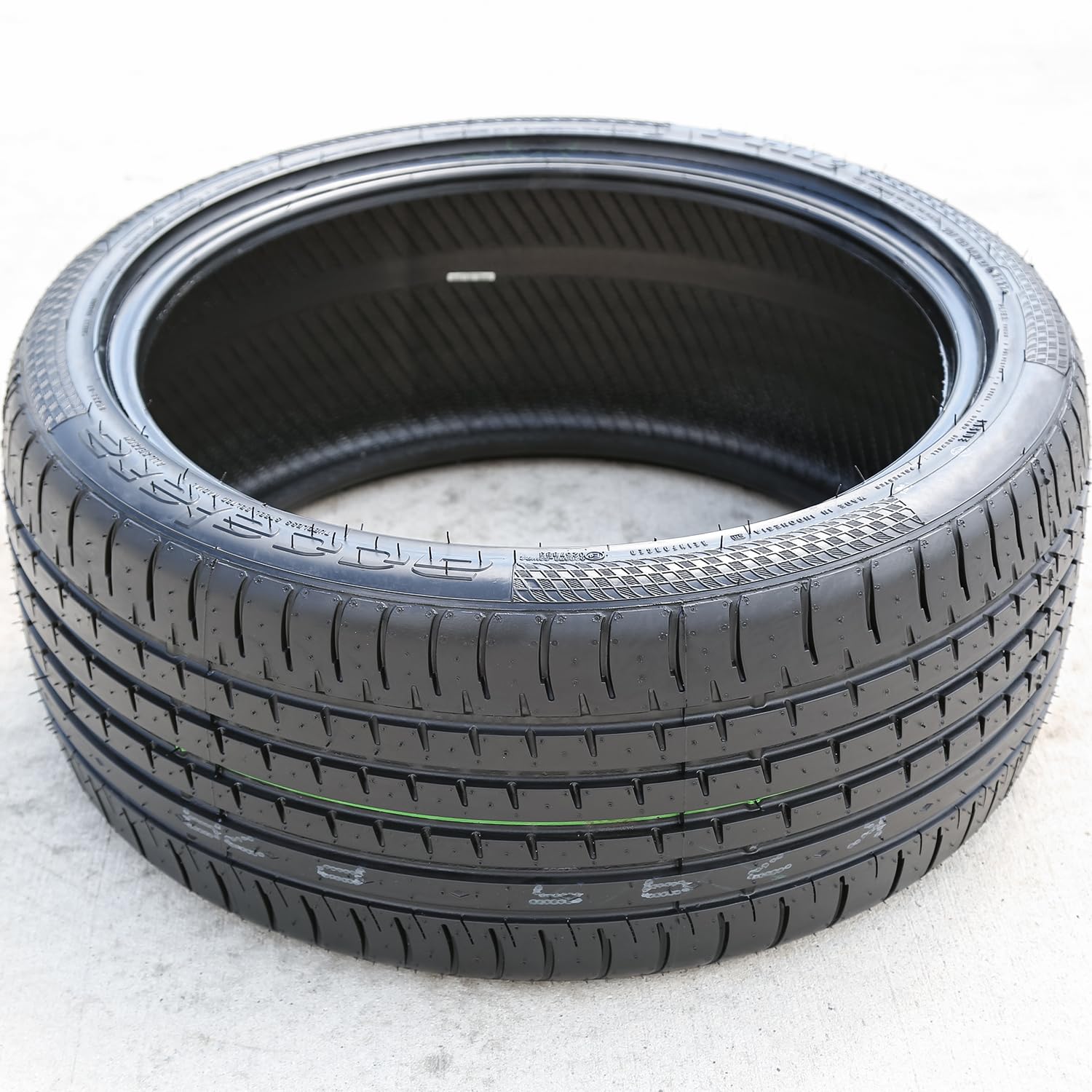 新品accelera PHI 235/30/21 2本セット accelera（アクセレラ） 235 
