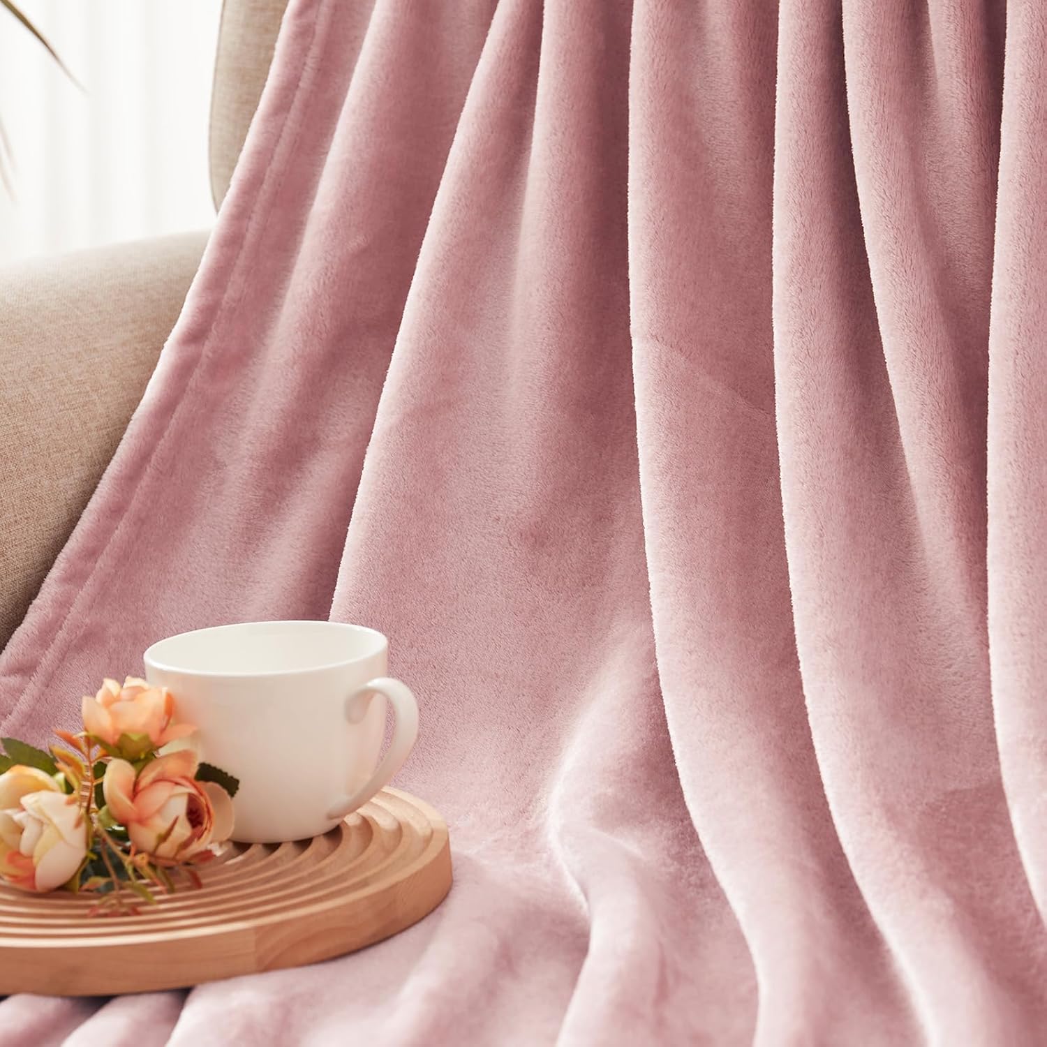 Exclusivo Mezcla Fleece Blankets Queen Size for Bed, Super Soft and Warm, All Season, Cozy, Plush, Lightweight, 90x90 Inches, Dusty Pink