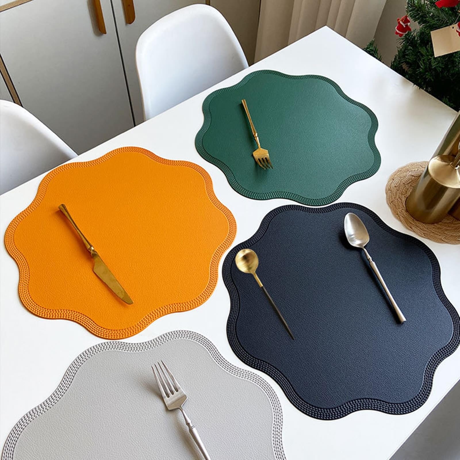 KnSam Juego de 6 manteles individuales navideños de 38 cm, de piel de PVC, lavable, diseño de flores, antideslizante, lavable, verde, para casa, cocina, restaurante y hotel