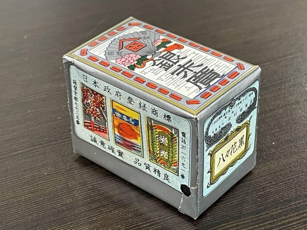 女王蜂 十二次元　完全生産限定盤 新品未開封 会場限定すごろくセット付 未使用未開封 女王蜂「十二次元」完全生産限定盤 すごろく付