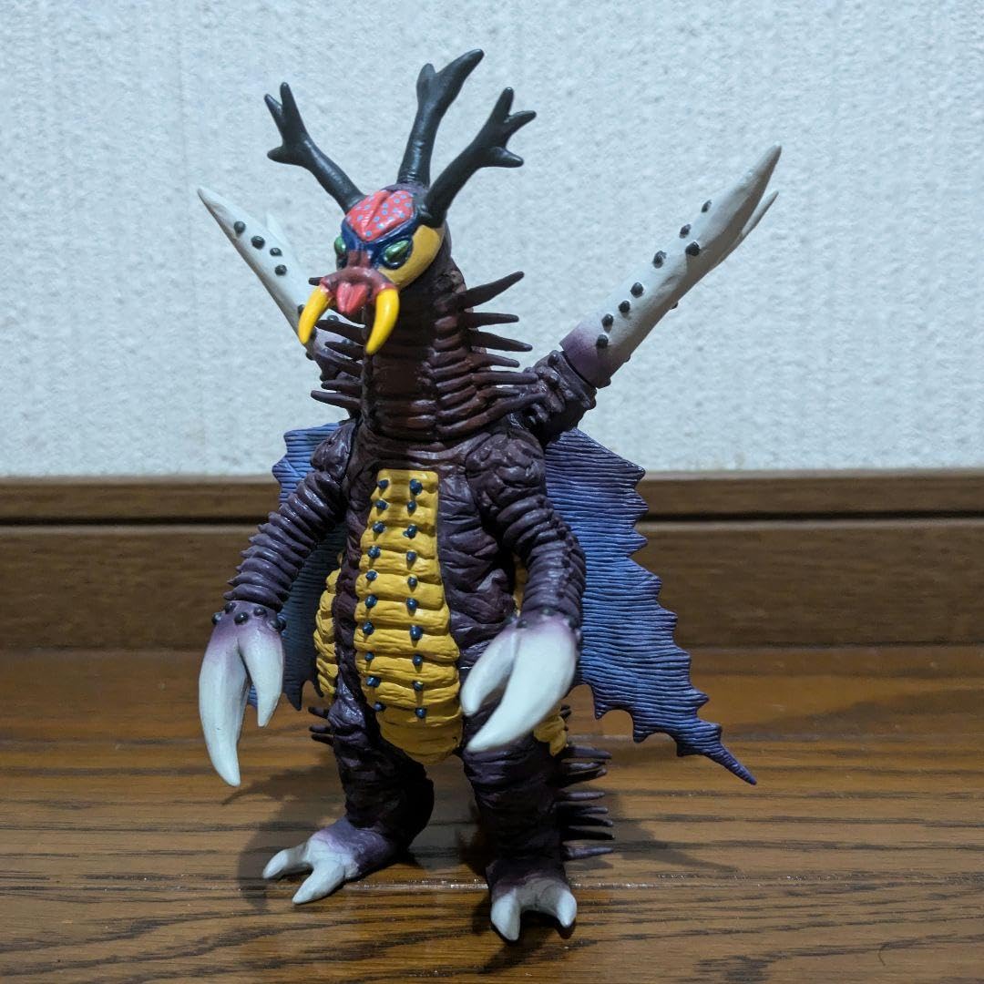 究極大怪獣★アルティメットモンスターズ4全6種★第四集フルコンプ送料無料 Amazon.co.jp: ウルトラマン 究極大怪獣 アルティメット
