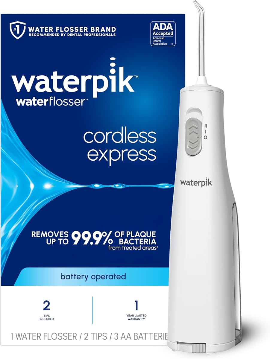 Irrigador dental portátil inalámbrico Express, 3 pilas AA, blanco | 2 configuraciones, 2 consejos, para la salud diaria de las encías y la limpieza de los dientes, viajes, uso en la ducha, aceptado por ADA, WF-02 El empaque puede variar