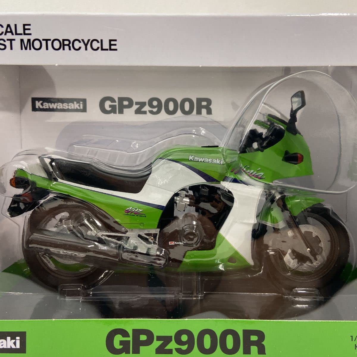 Amazon.co.jp: アオシマ 1/12 KAWASAKI GPz900R ライムグリーン