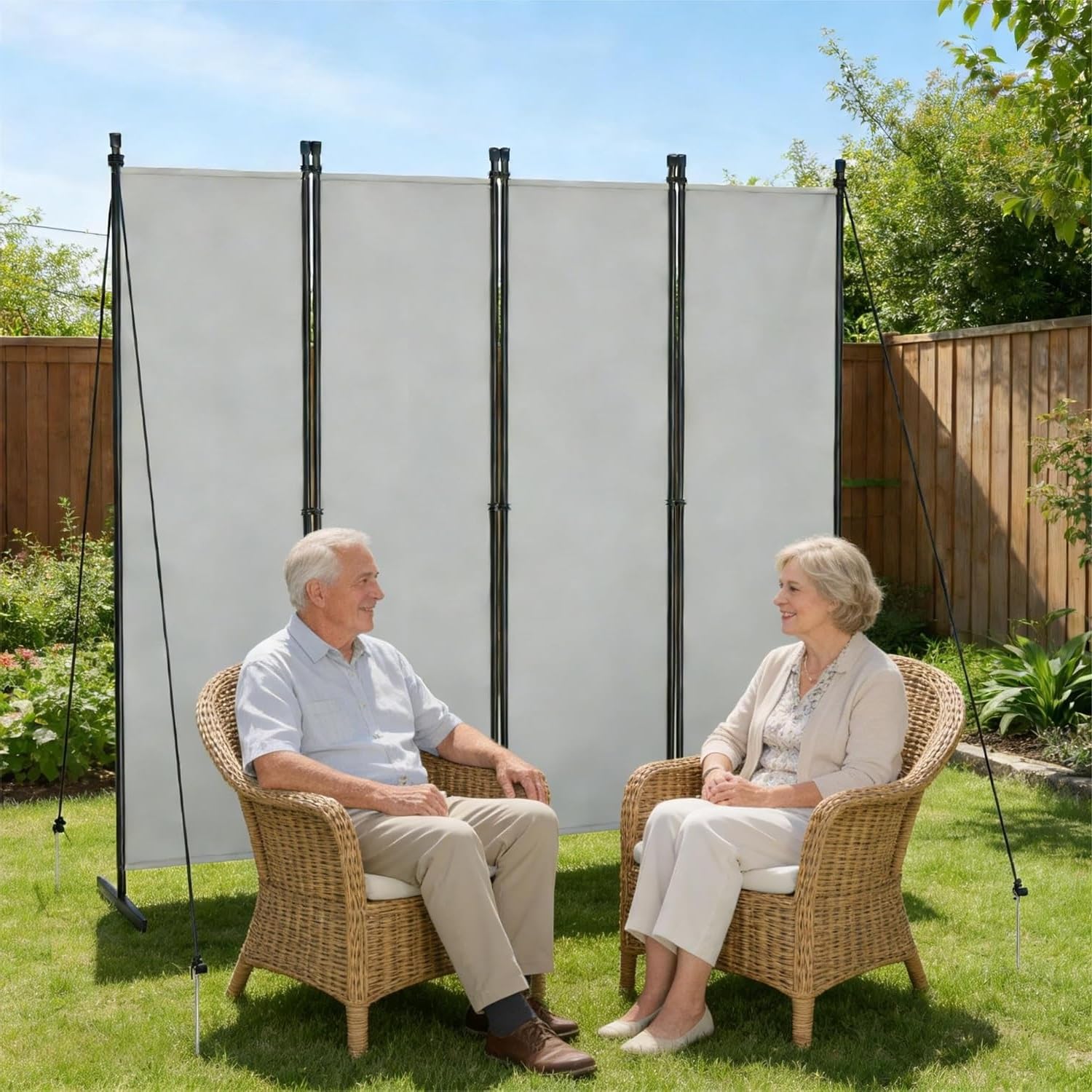 UISEBRT Paravent d'extérieur résistant aux intempéries, avec piquets et haubans, 4 pièces, 200 x 180 cm, pliable, autoportant, sans perçage, brise-vue mobile pour jardin, terrasse, balcon, gris clair