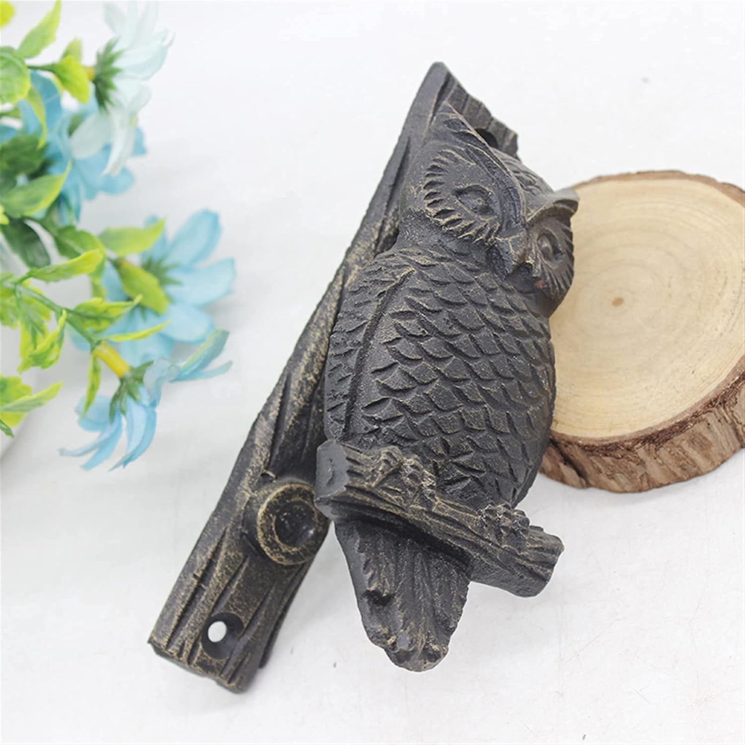 Vintage Front Door Knockers European-Cast Iron Tree Stump Owl Door Knock On Home Retro Courtyard Wall Hanging Wall Decoration Simple Villa Decoration Knock On Door