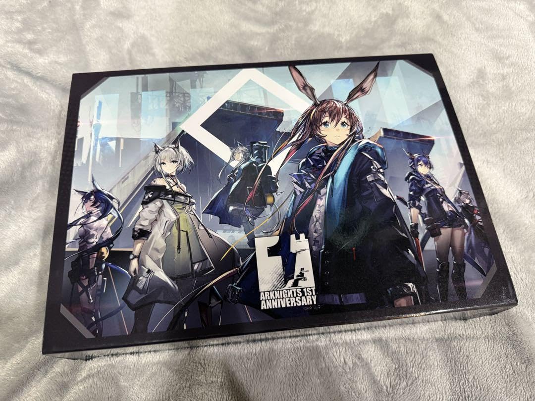 アークナイツ 1周年記念シャンメリーセット Amazon.co.jp: アークナイツ 1周年記念シャンメリー : ホーム＆キッチン