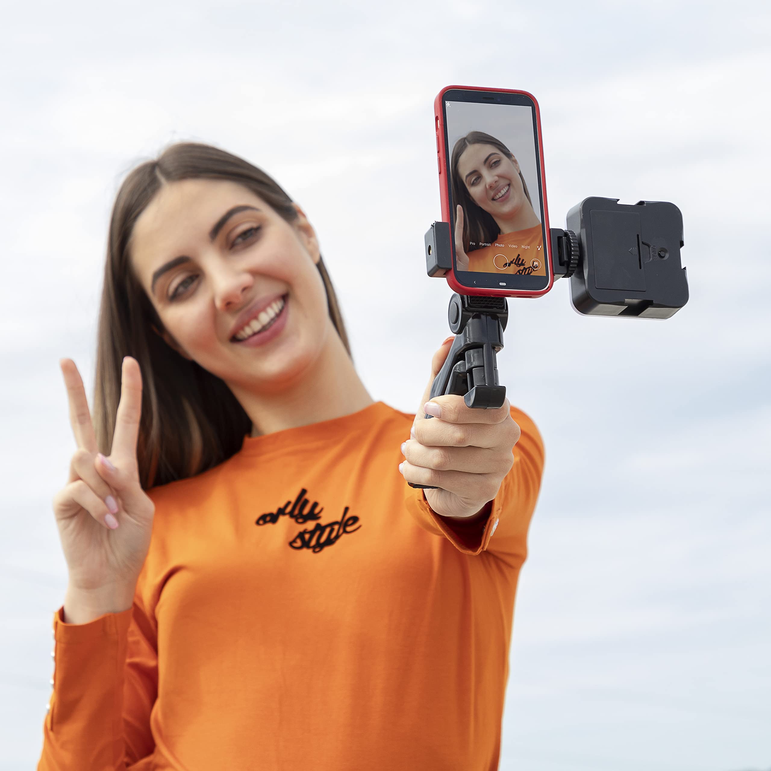 InnovaGoods® Kit de vlogging (6 piezas), tripode para movil graba vídeos de forma profesional, con aro de luz LED, micrófono y mando, ideal para vloggers, YouTubers y creadores de contenido.