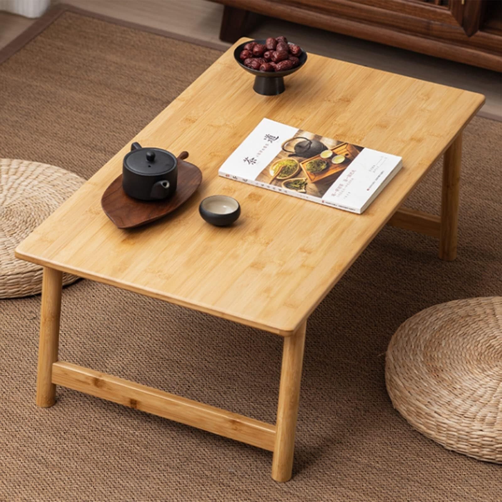 Petite table de chambre tatami pour un espace de travail au sol