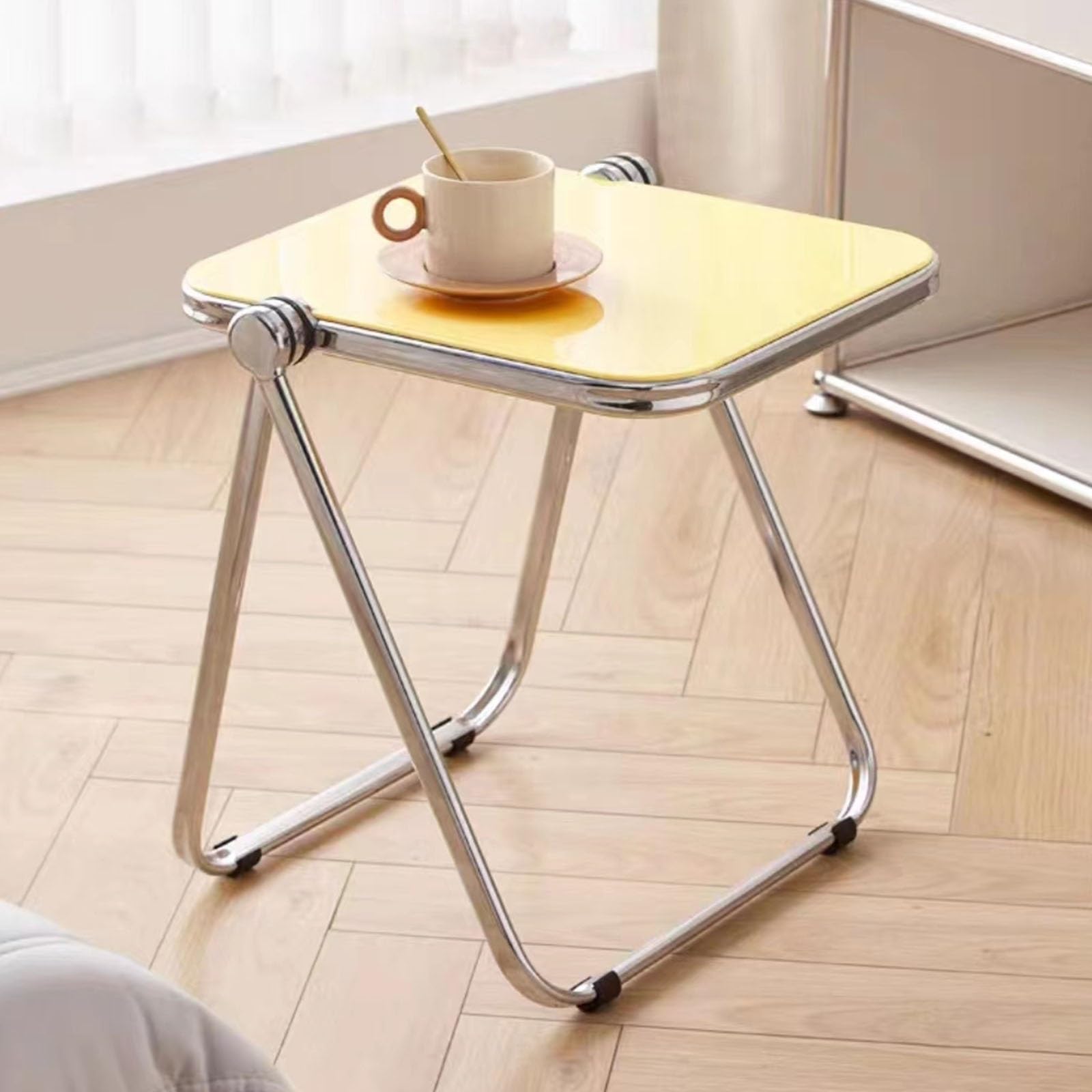 Moderno tavolino pieghevole con porta bevande e vassoio porta TV, comodino quadrato, 44 x 36 x 41 cm (giallo)