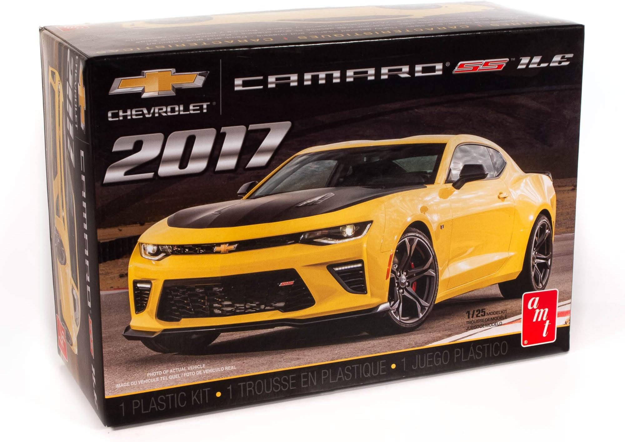 AMT 2017 Chevy Camaro SS 1LE 1:25 Scale Model Kit