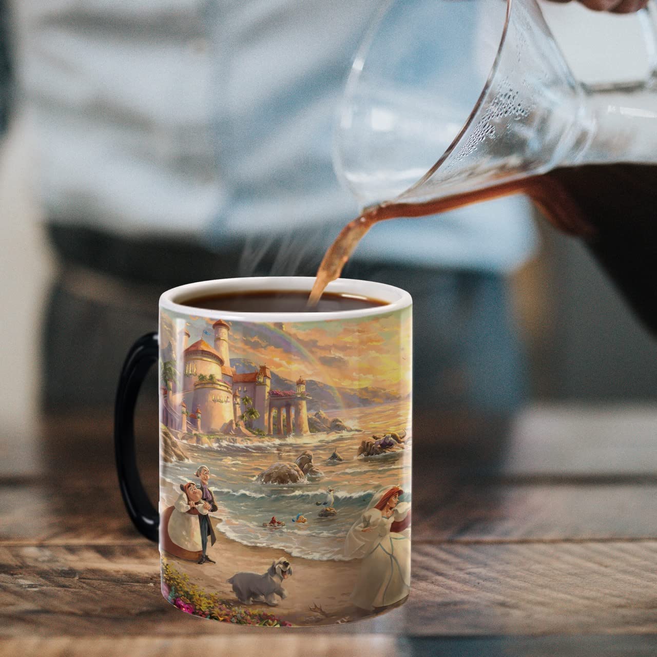 Morphing Mugs Disney – La Sirenita – Celebration of Love – Una taza de cerámica que cambia de color de 325 ml – Imagen revelada cuando se añade líquido caliente