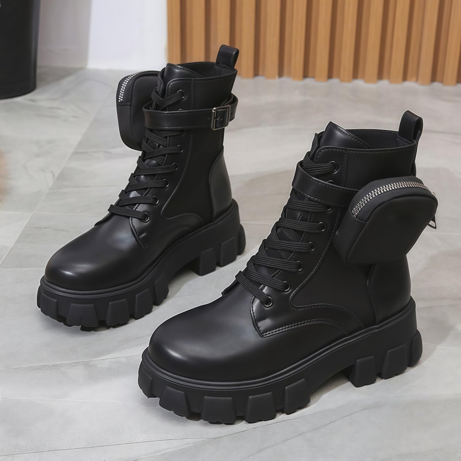 Donna piattaforma Lace-Up stivali da combattimento rotondo chiuso dita tacco basso caviglia stivali corti con tasca tasca tacco medio spessa suola Punk moto autunno inverno stivali