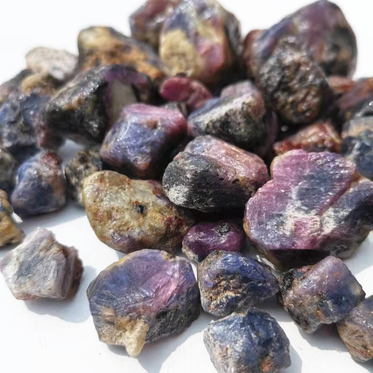 Rubis Brut Naturel De Madagascar 20,33 Carats - Qualité AAA - Pierre Précieuse Non Taillée