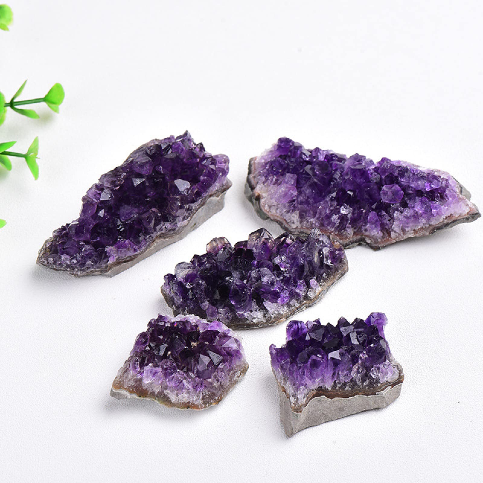 Geoda de Cuarzo Amatista cruda Natural Druzy Purple Crystal Cluster Stones Espécimen Artesanía Decoración del hogar Ornamento,4-6cm decoración de la habitación (Size : 4-6cm)