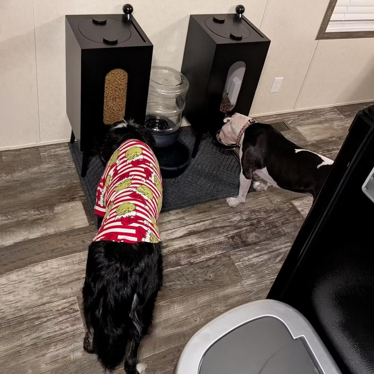 Mangiatoia Per Animali Domestici Di Grande Capacità, Con Contenitore Per Alimenti Da 18-20 Kg, Dispenser Automatico E Ciotola In Acciaio Inox, Tavolo Da Pranzo In Legno Per Cani Di Piccola E