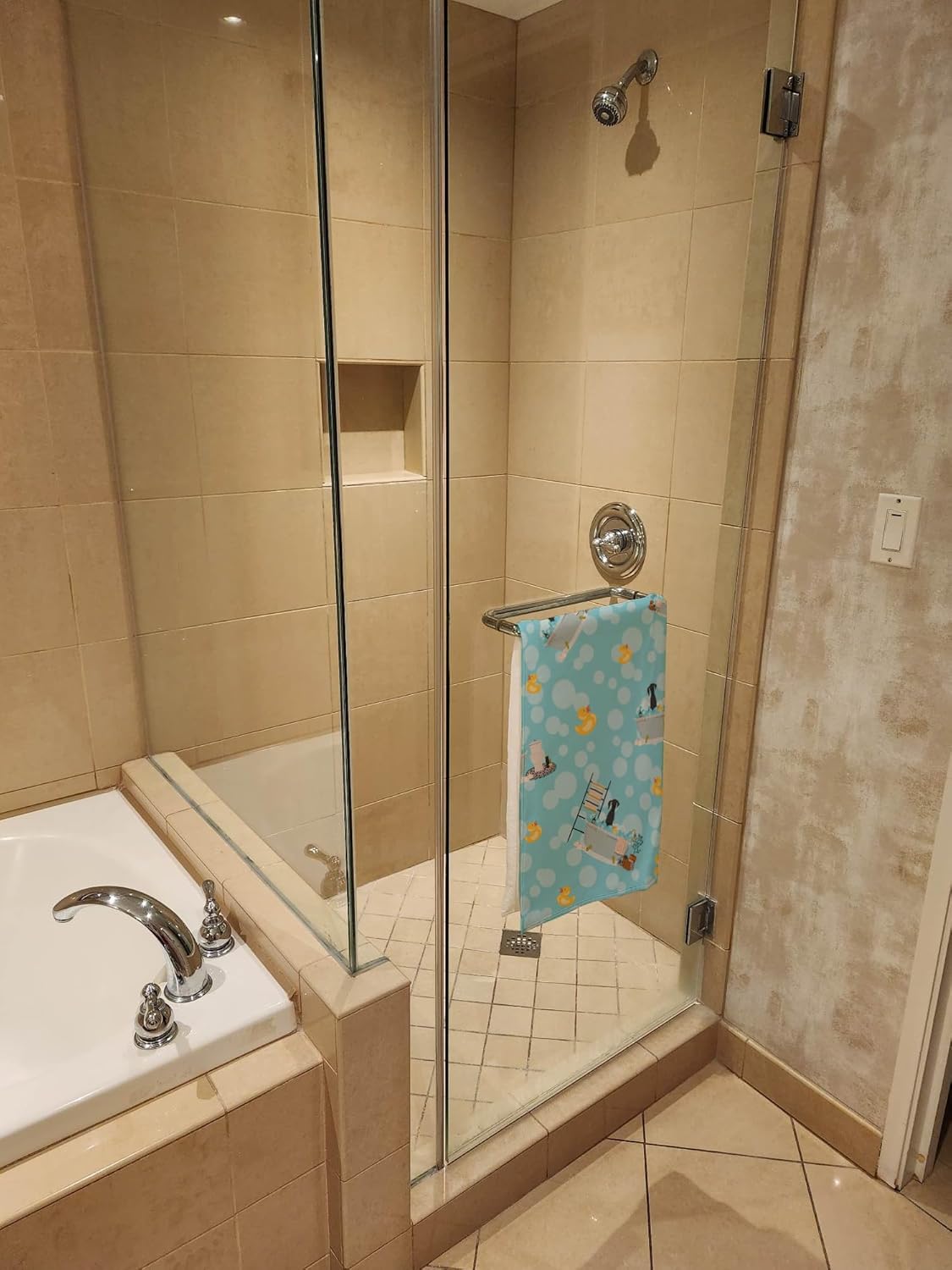 Caroline's Treasures WDK5620BTLG Black Great Dane Bath Towel Large