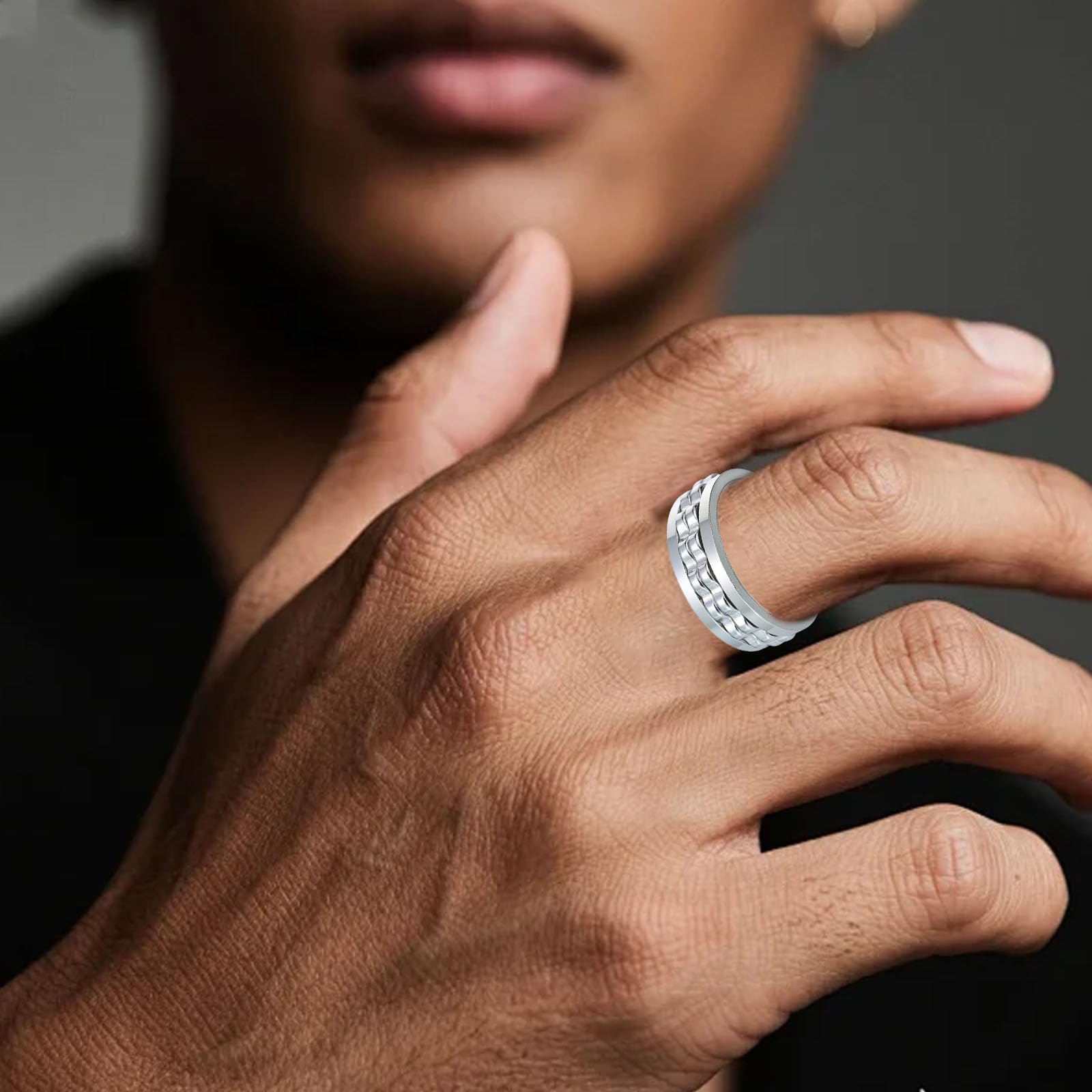 Vauki 2 pierścienie Fidget Ring dla dorosłych, antystresowe, pierścionki fidget w kolorze czarnym i srebrnym, redukujące stres i przeciwlękowe, prezent dla mężczyzn i kobiet, przeciw lękowi i