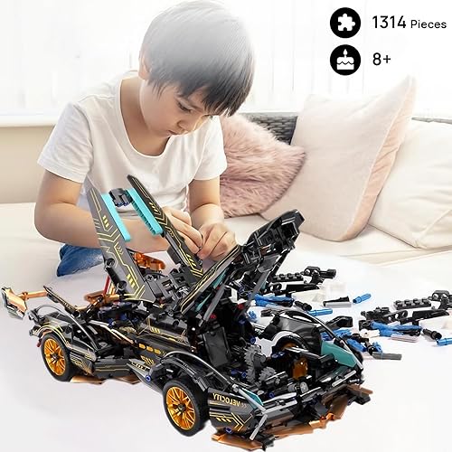 Miniatura 8 de Kit de modelo de coche RC a escala 114, superdeportivo retro negro y dorado con control de aplicación, luces LED y puertas de tijera funcionales