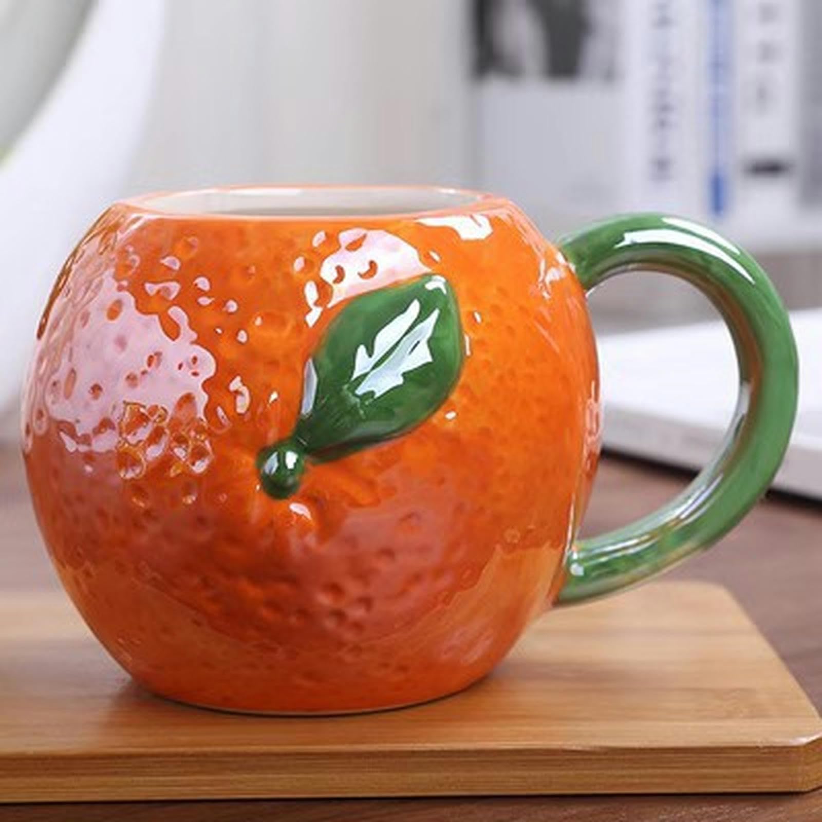 Kreative, niedliche und minimalistische Keramikbecher in Obstform, mikrowellengeeignet, Erdbeere, Traube, Ananas-Tischplatte, personalisierte Kaffeetassen, Ananas, 301–400 ml