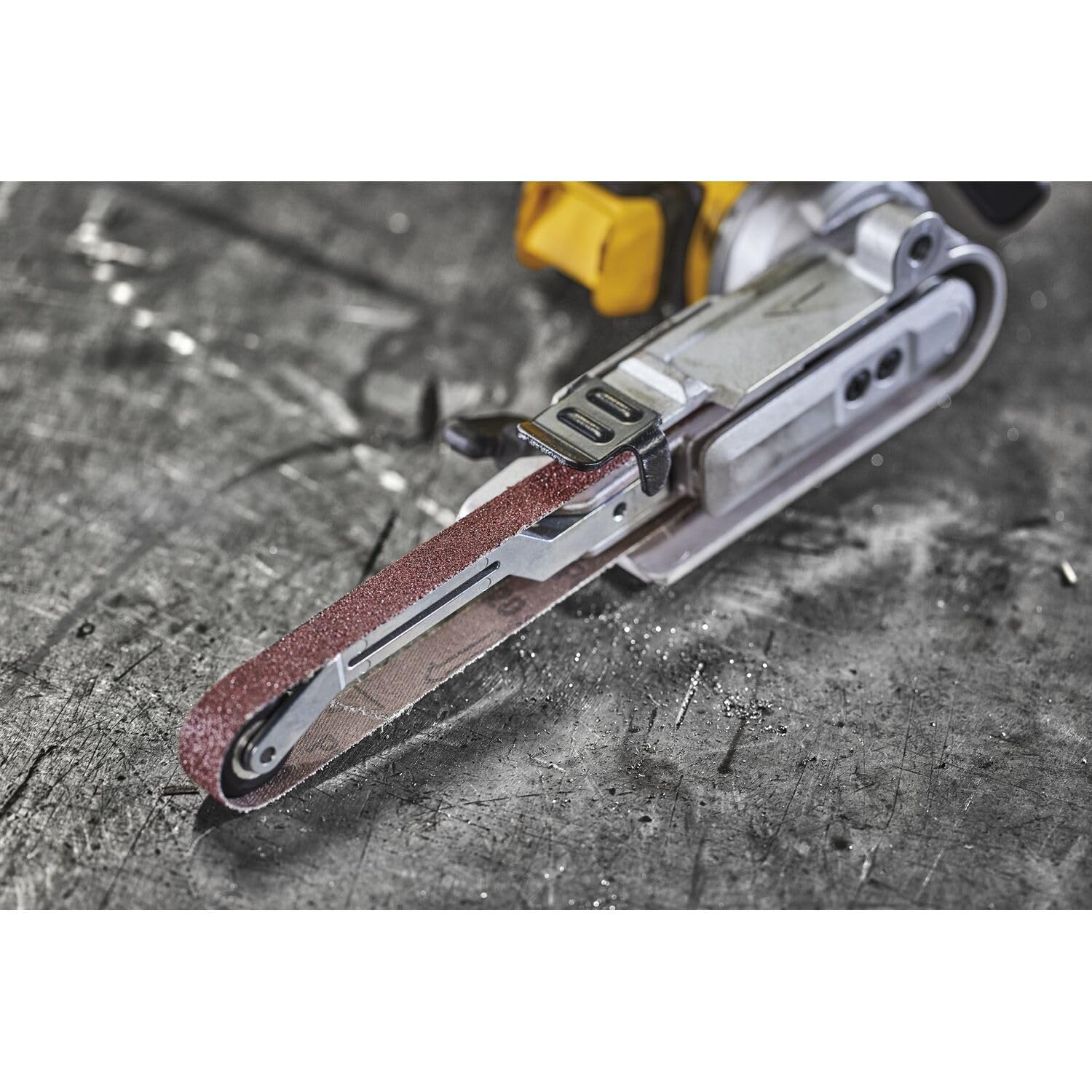 DEWALT Lijadora de banda sin escobillas XR 18V 13 mm sin cargador/batería maletín TSTAK dla profesjonalistów i majsterkowiczów, niezawodne mocowanie, standard techniczny