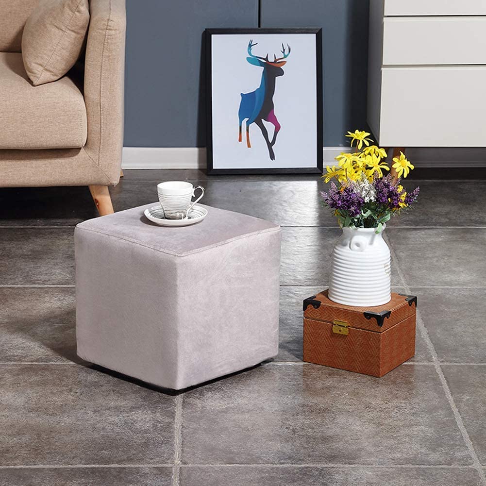 Tabouret Rembourré en Velours pour Instants Détente au Salon