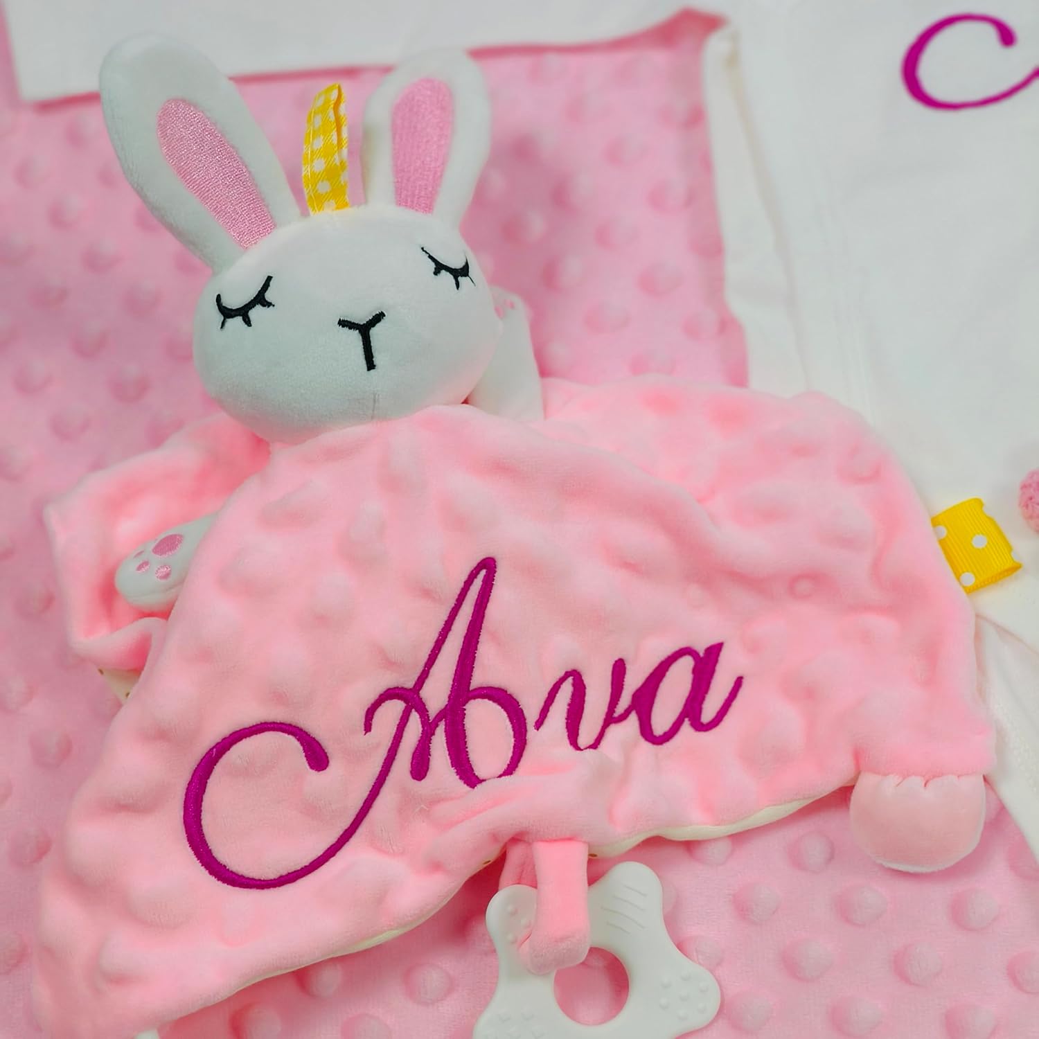 Personalized Newborn Baby Gift Sets, Customized Essential Stuff for Newborn Girl, Custom Embroidered Baby Blanket Onesie Hat Beanie Bib Pacifier Clip Security Blanket with Name-Pink
