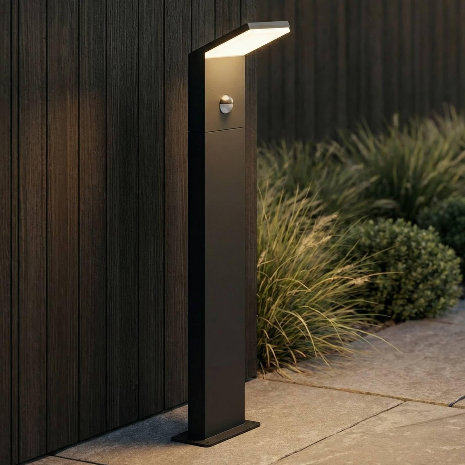 Lucande LED Wegeleuchte/Pollerleuchte 60 cm mit Bewegungsmelder, Außenleuchte spritzwassergeschützt IP54 8,5W