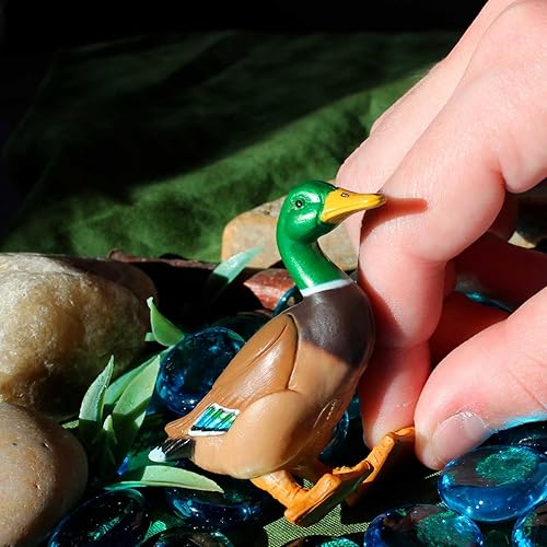 Miniatura 2 de Safari Ltd. Figura de pato real pintada a mano, realista de 3 pulgadas, juguete educativo divertido para niños, niñas y niños a partir de 3 años