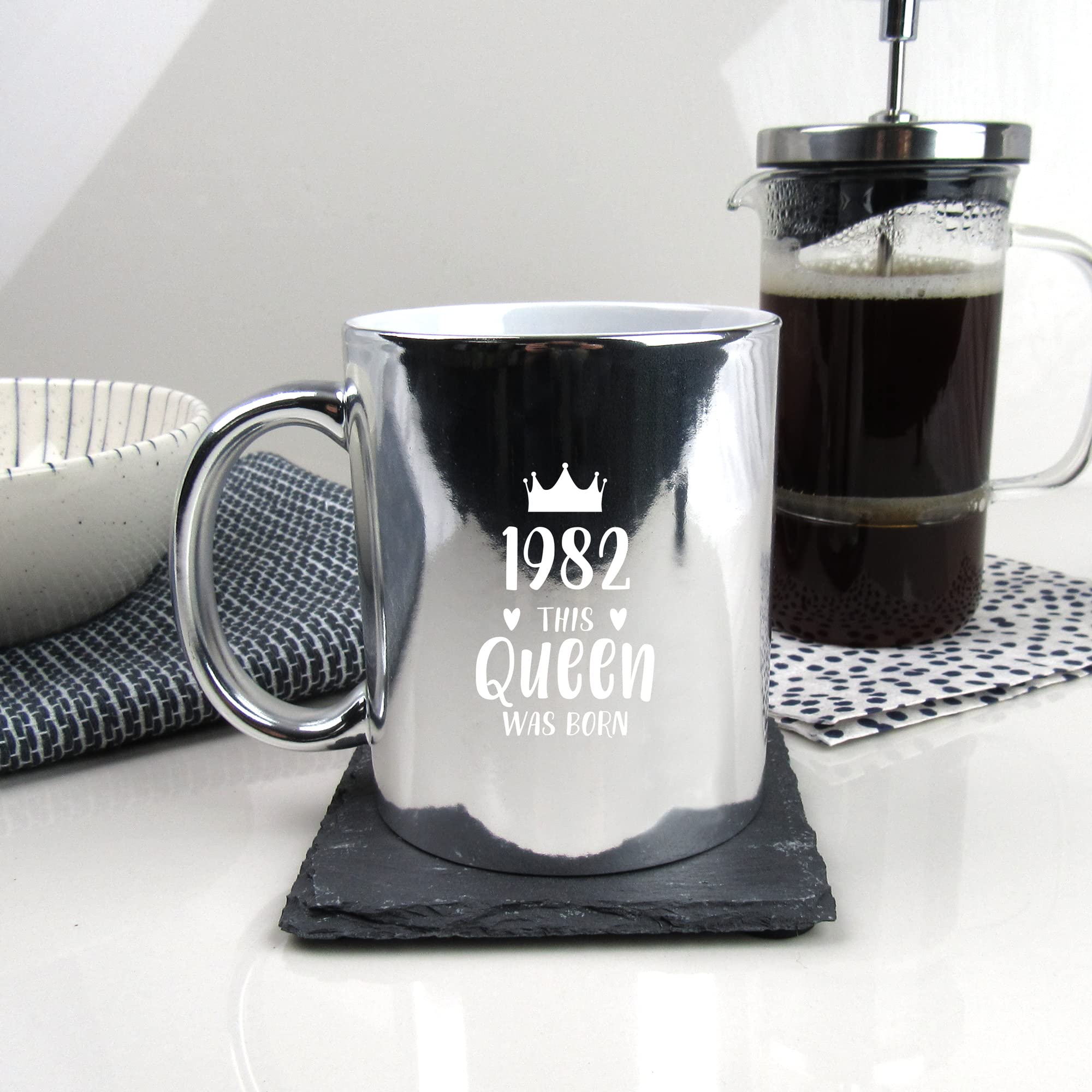 eBuyGB Engraved Metallic Shiny Silver Coffee Mug -1983 This Queen was Born Design - 350ml Tea Cup, 30th Birthday Gifts for Women, Her - Thirtieth Birthday Gift for Mum, Sister, Auntie, Friend