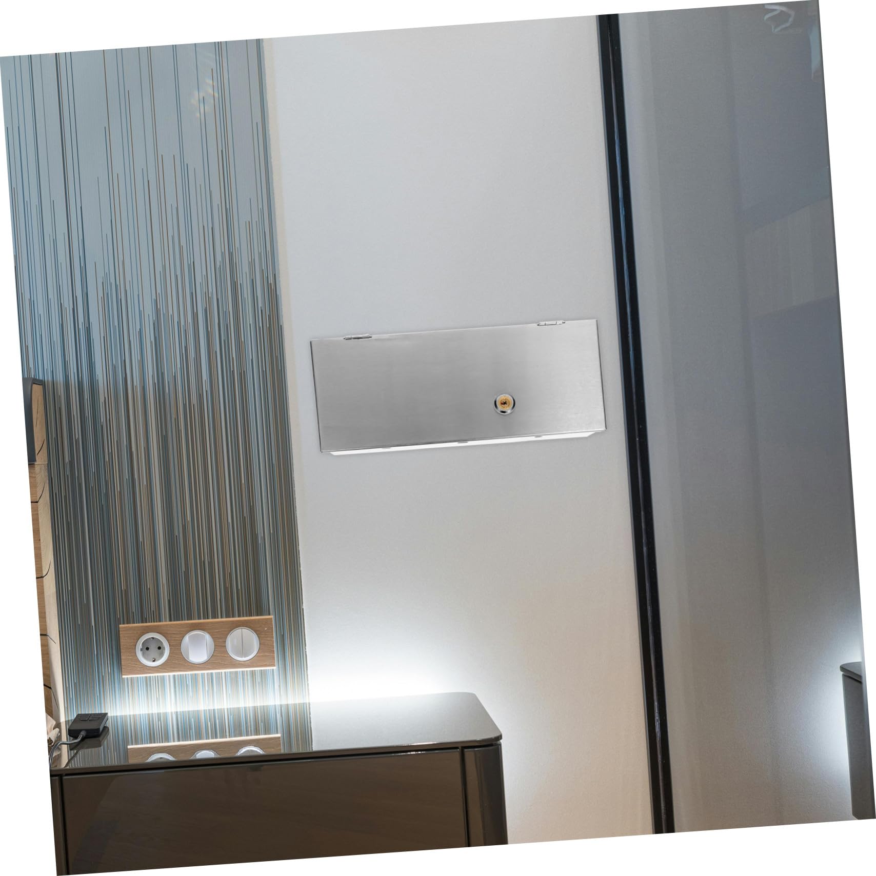 Scatola Protettiva Antifurto in Acciaio Inossidabile per Prese Elettriche da Parete Tipo Copertura e Resistente per Prese Muro Esterno con Design Interruttore
