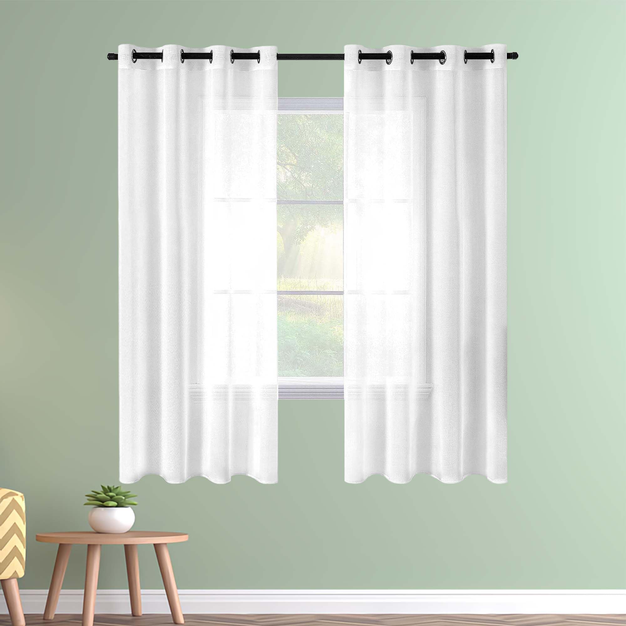 Rideau voilage blanc moderne pour illuminer votre chambre