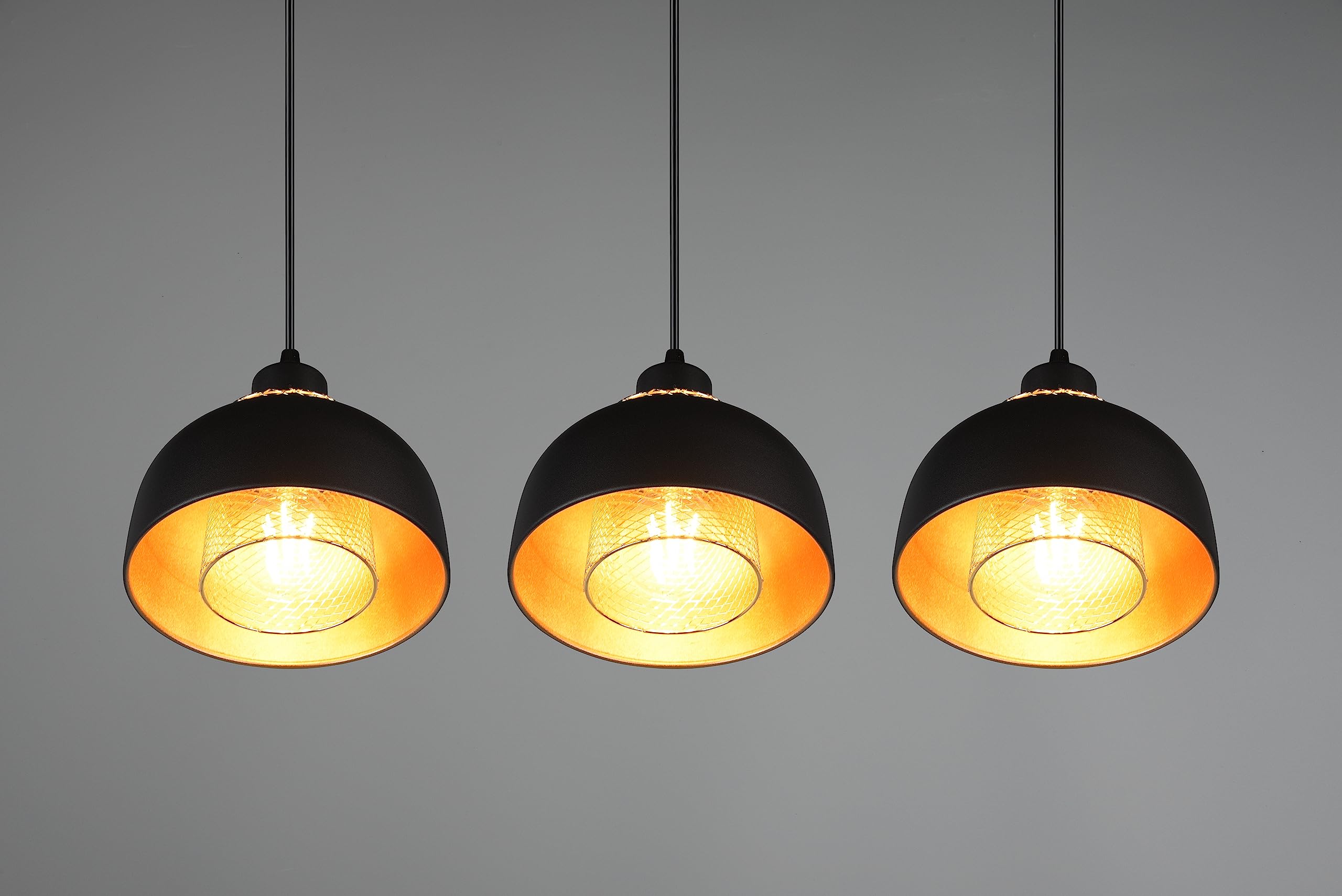 Reality, zawieszenie, dziurkowanie 3xE27, max.40,0 W Korpus: Metal, czarny matowy D:68,0cm, D:18,0cm, H:150,0cm IP20,
