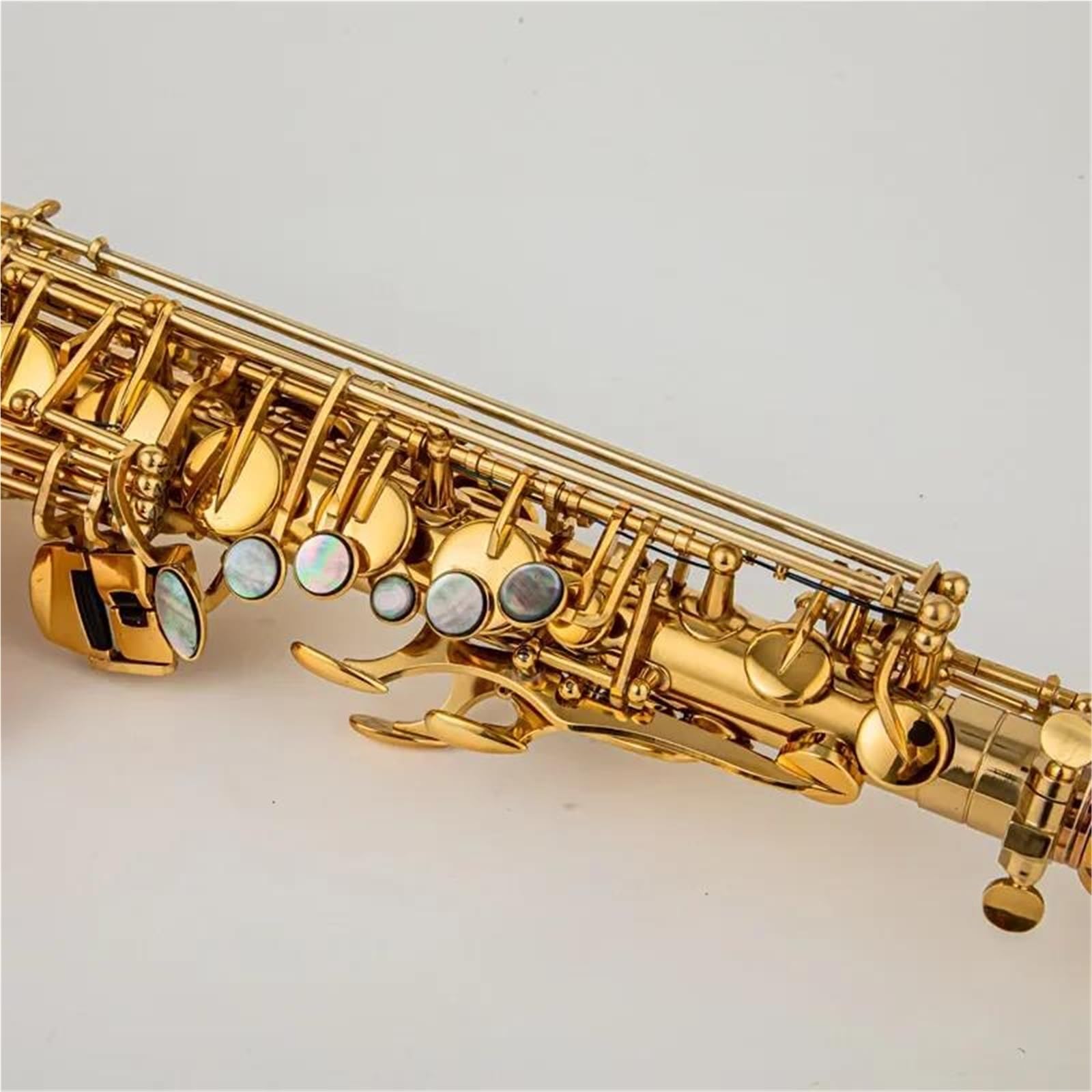 Saxophone Saxophone Alto En Mi Bémol Laiton Laqué Doré Instrument À Vent Avec Brosse Tissu Gants Sangle Étui