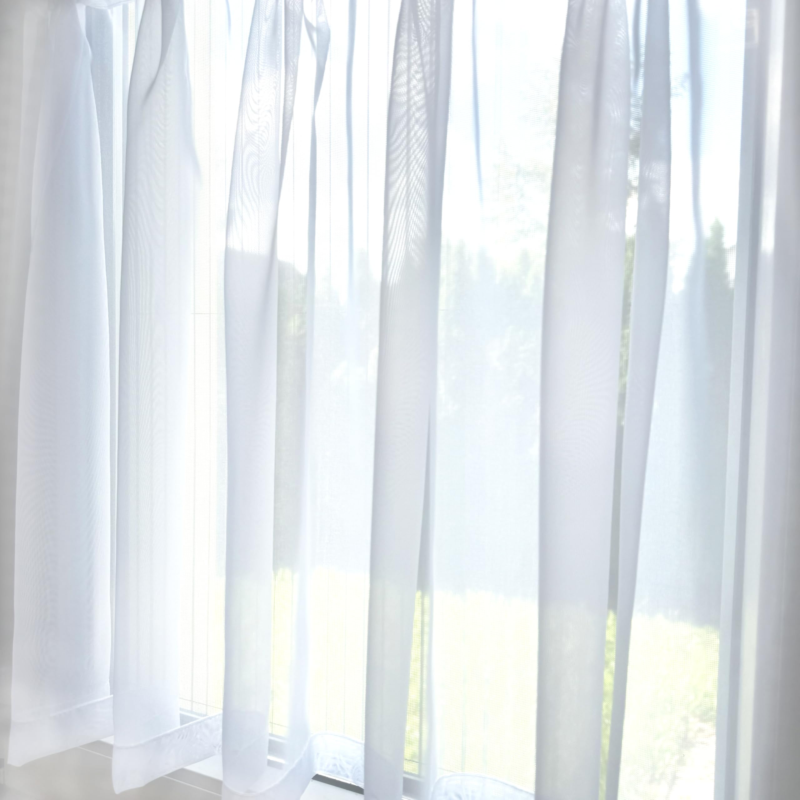 BN Scheibengardine Voile in Weiß – Uni Voile French - halbtransparente Küchengardine, einfarbig mit Köpfchen für Stangendurchzug – Oeko-TEX 100 (H/B: 90/150 cm)