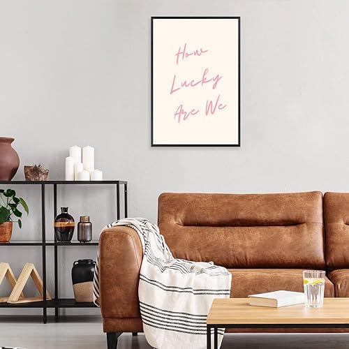 Miniatura 5 de Lienzo decorativo de moda rosa con texto en inglés How Lucky Are We, arte de pared retro rosa estético positivo con cita positiva, impresiones de